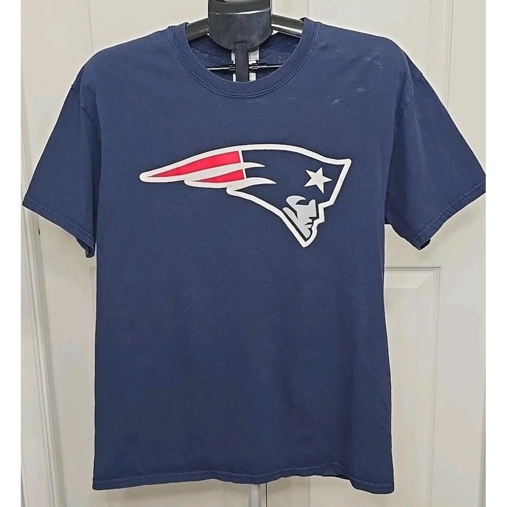 New England Patriots Brady #12 NFL Team‎ Apparel T-shirt Large Adult